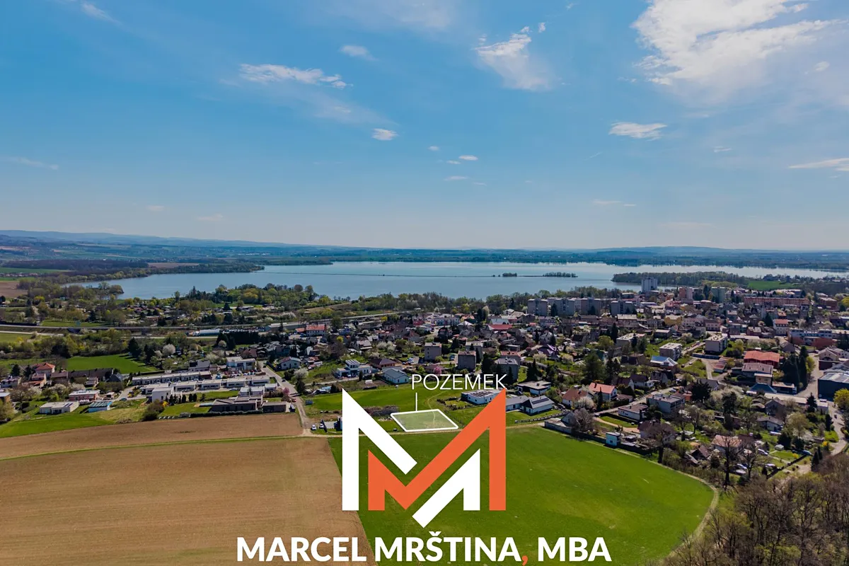 Prodej stavebního pozemku 682 m²